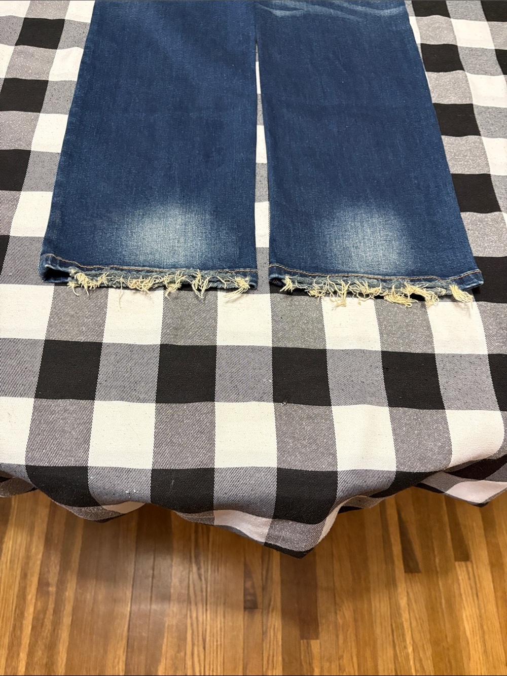 Buckle BKE Gabby Curvy Fit High Rise Straight Jean 32 x 33.5 cuffed/ 35 unrolled - Picture 11 of 12